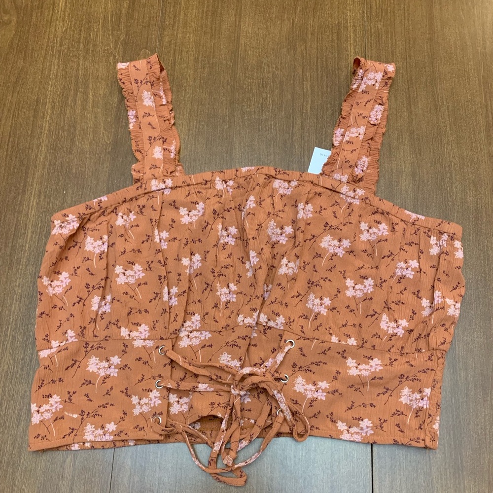 American Eagle crop top